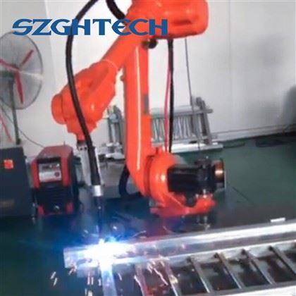 SAFE AND RELIABLE:
SZGH robot arm is equipped with photoelectric safety protection measures.When foreign objects enter the work area, it can automatically alarm and suspend work to avoid accidental injuries.